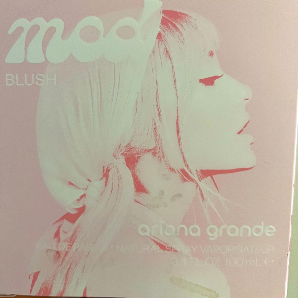 NIB 3.4oz Ariana Grande MOD BLUSH perfume